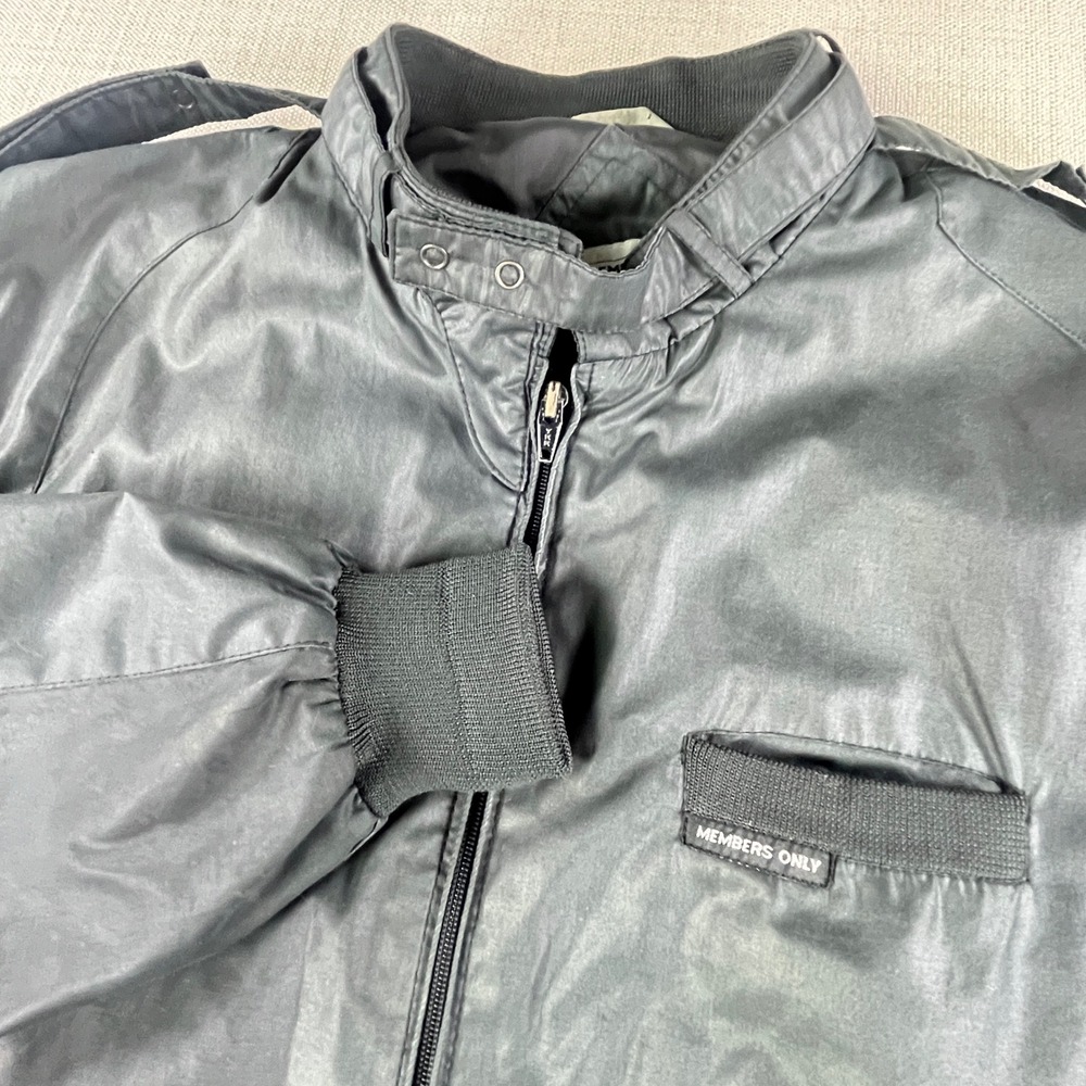 Members Only Racer Jacket Mens 46 Black Vintage Iconic Epaulette Bomber